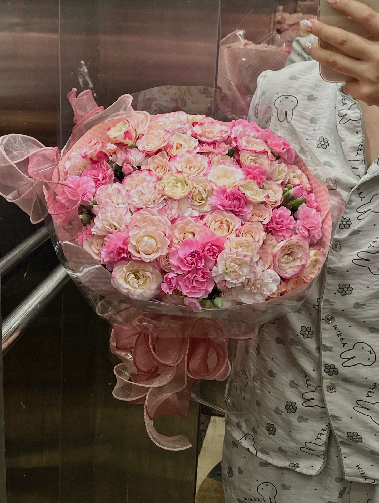 Mẫu hoa Féminité